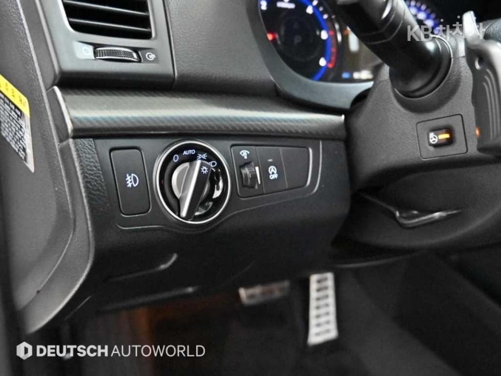 Hyundai The New (facelift) i401.7 VGT 디 스펙 - 19