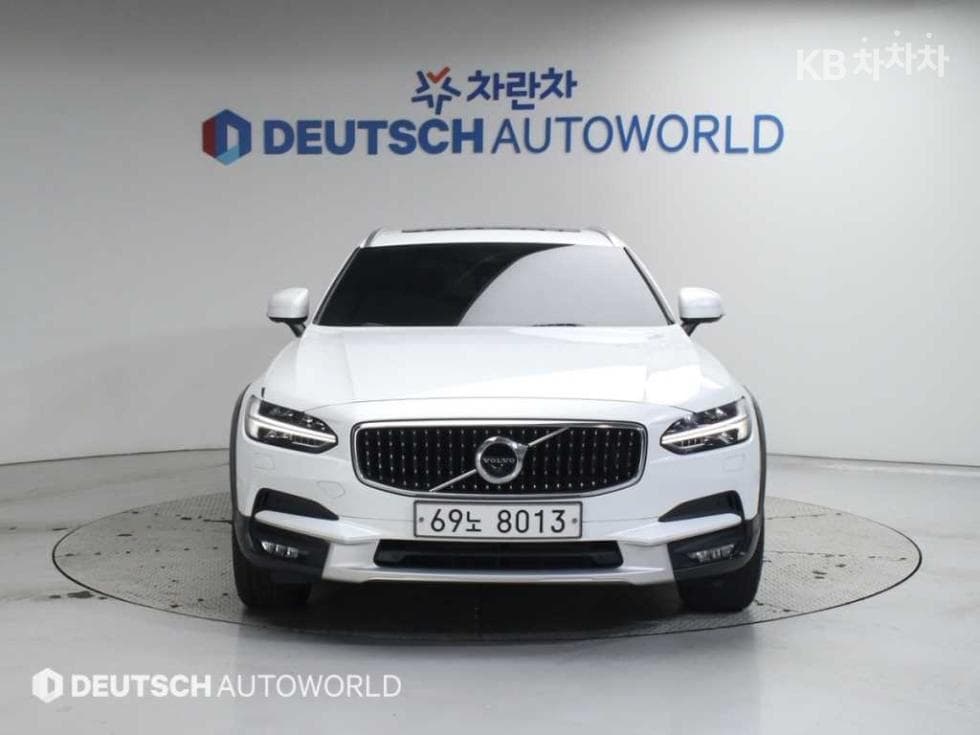 Volvo V90 CCD5 AWD - 3