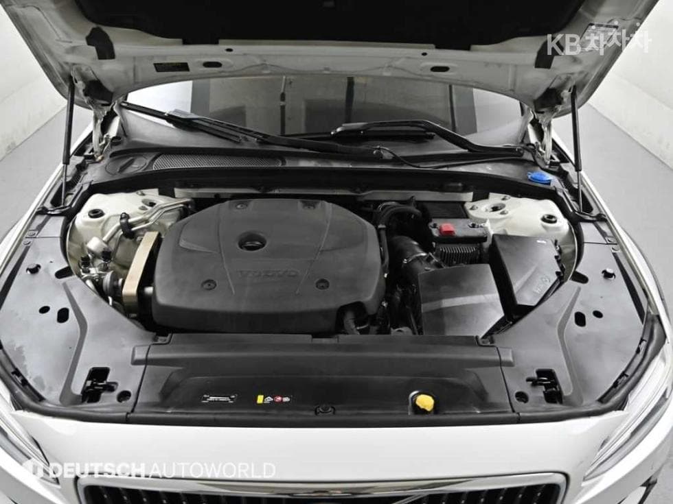 Volvo V90 CCD5 AWD - 6