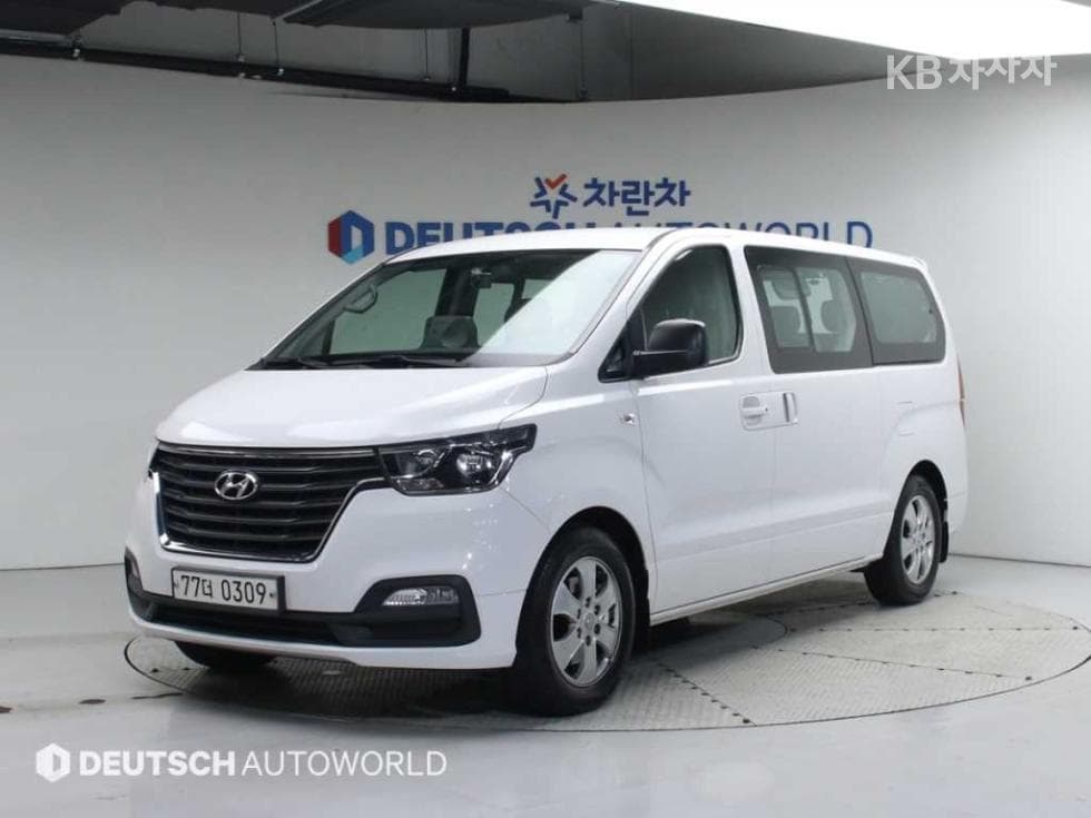 Hyundai The New (facelift) 그랜드 Star렉스 웨건 12-seater Smart - Image 1