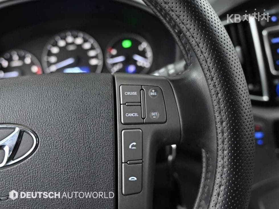 Hyundai The New (facelift) 그랜드 Star렉스웨건 12-seater Smart - 18