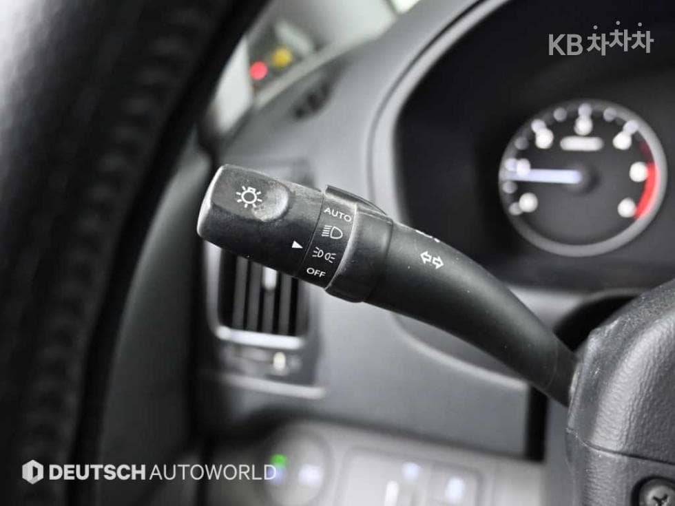 Hyundai The New (facelift) 그랜드 Star렉스웨건 12-seater Smart - 19