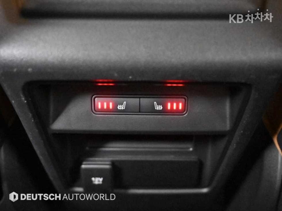 Land Rover 디스커버리 스포츠2.0 TD4 SE - 16