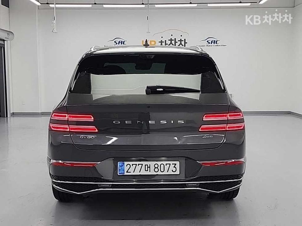 Genesis GV802.5 Turbo Gasoline AWD - 4