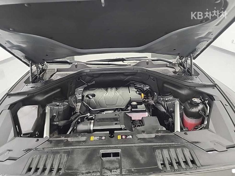 Genesis GV802.5 Turbo Gasoline AWD - 6