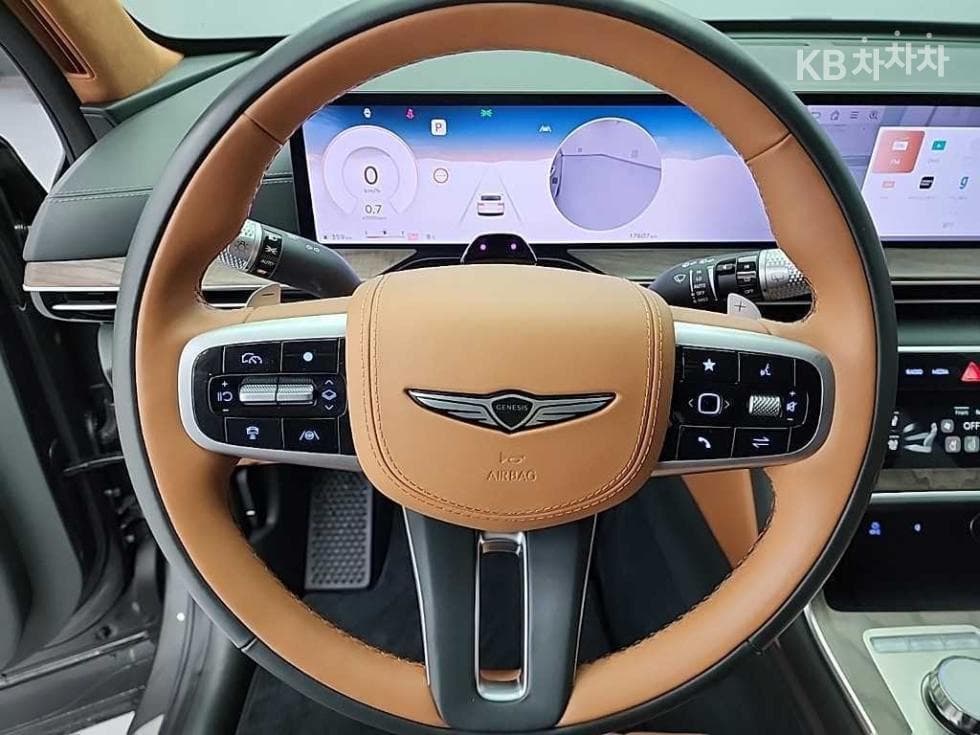 Genesis GV802.5 Turbo Gasoline AWD - 10