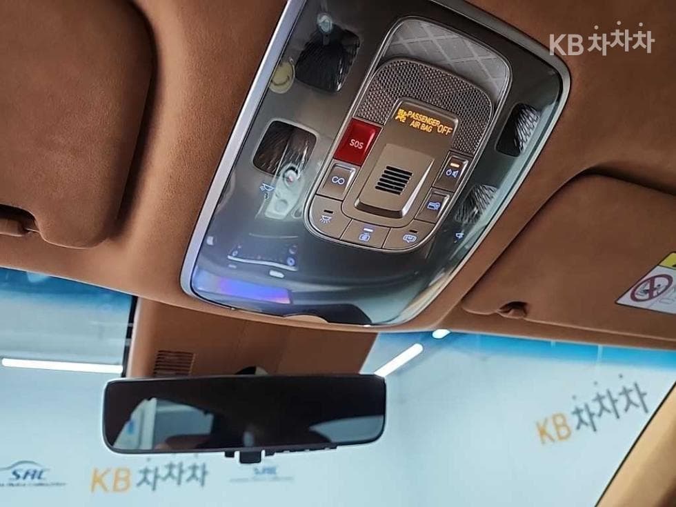 Genesis GV802.5 Turbo Gasoline AWD - 17