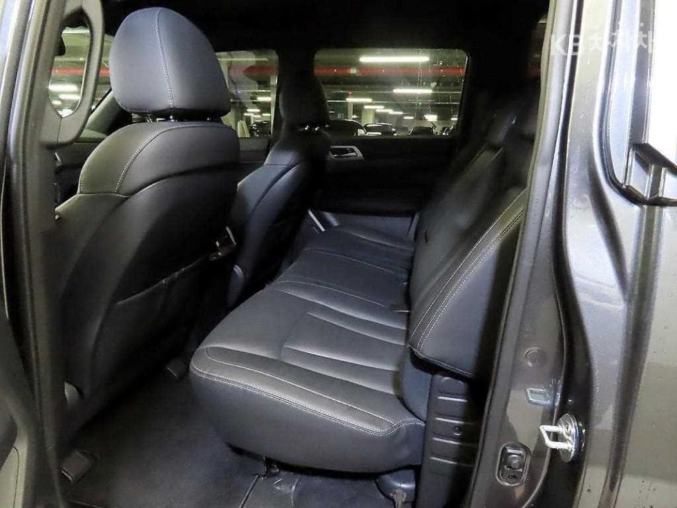 KG Mobility Rexton Sports Khan2.2 Diesel 4WD Pro페셔널 S - 7