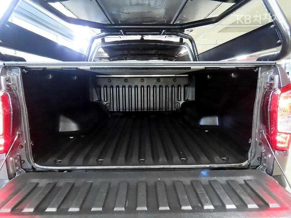 KG Mobility Rexton Sports Khan2.2 Diesel 4WD Pro페셔널 S - 18