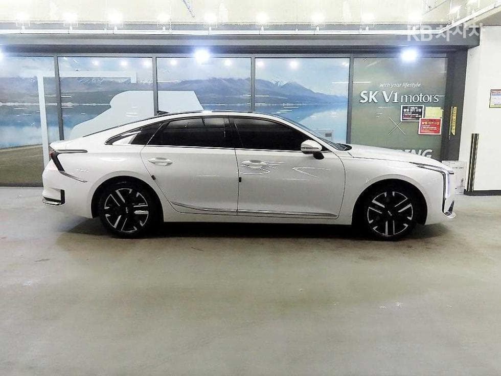 Киа The New (фейслифт) K82.5L бензин Noblesse - 3