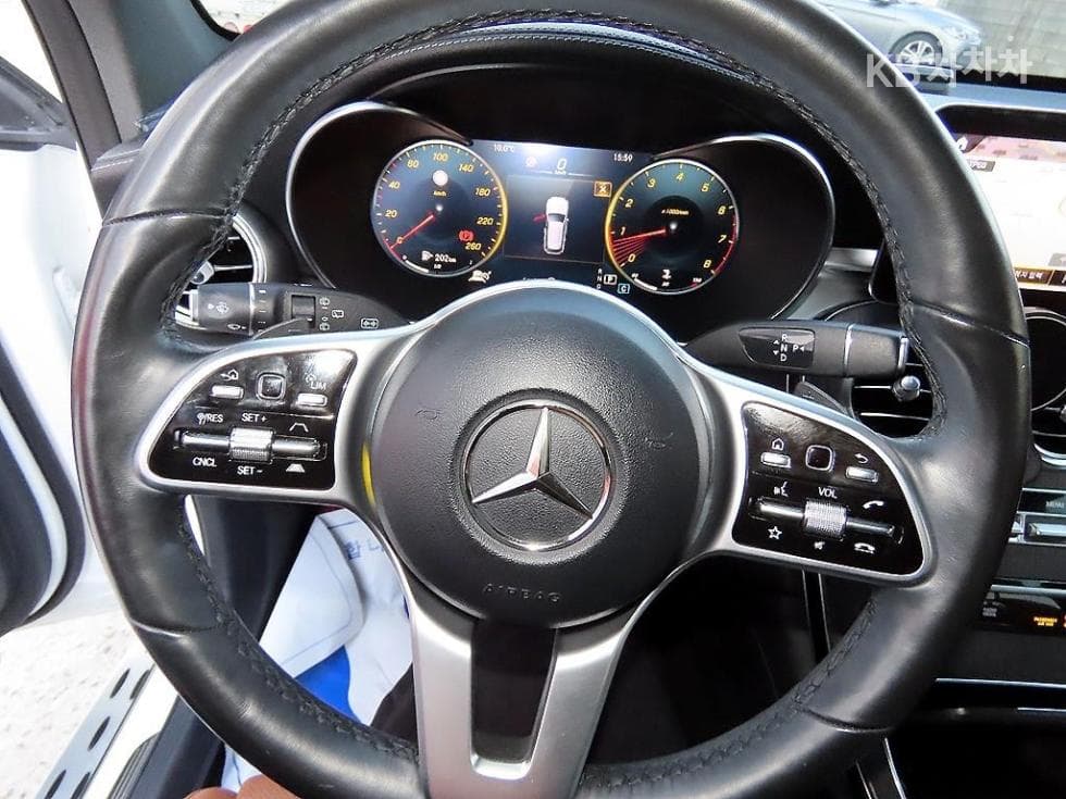 Mercedes-Benz GLC(X253)300 4Matic Standard - 8