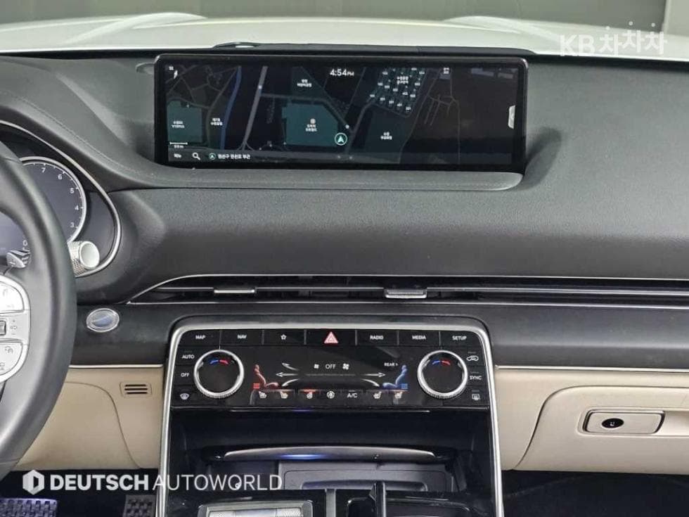 Genesis GV802.5 Turbo Gasoline 2WD - 14