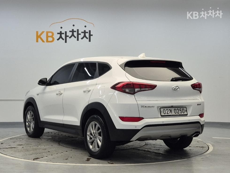 Hyundai All New TucsonDiesel(e-VGT UⅡ)1.7 2WD Style - 2