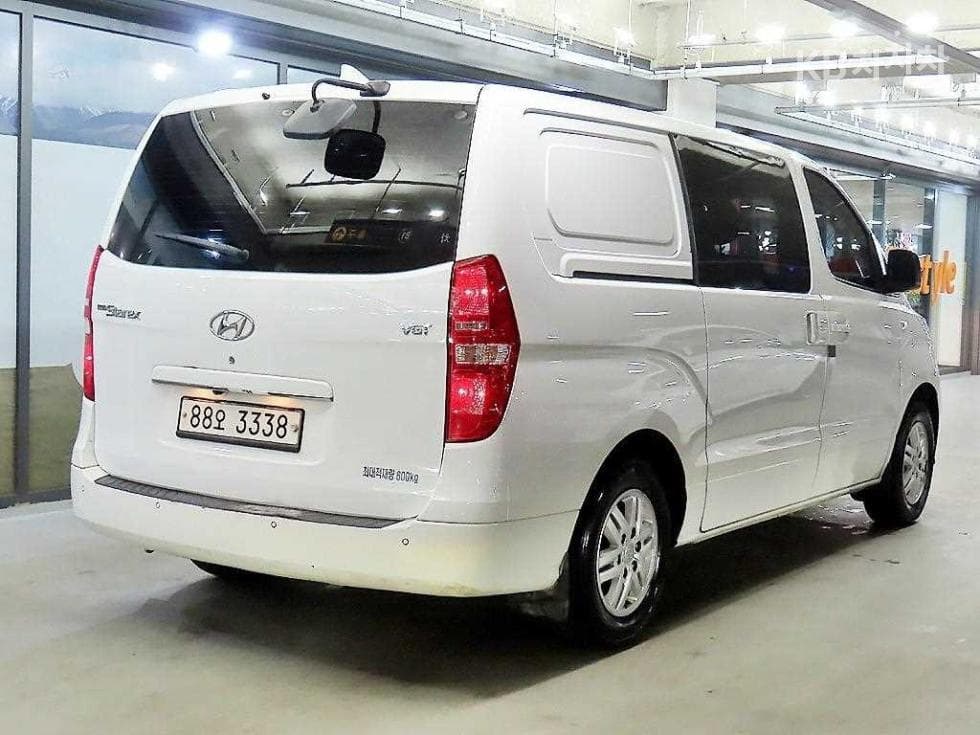 Hyundai The New (facelift) 그랜드 Star렉스Van 5-seater Modern - 4