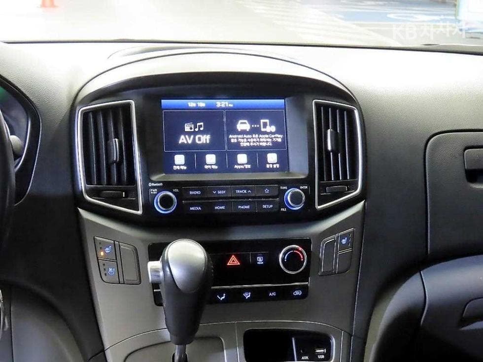 Hyundai The New (facelift) 그랜드 Star렉스Van 5-seater Modern - 11