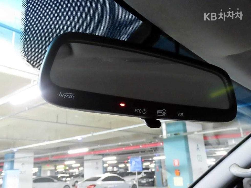 Hyundai The New (facelift) 그랜드 Star렉스Van 5-seater Modern - 14