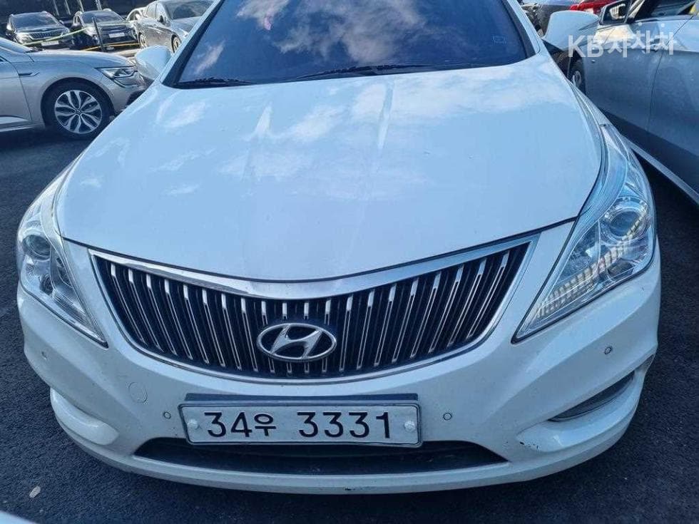 Hyundai Grandeur (Azera)HG LPG HG300 Premium - Image 1