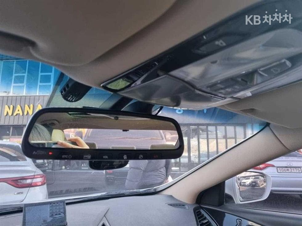 Hyundai Grandeur (Azera)HGLPG HG300 Premium - 9