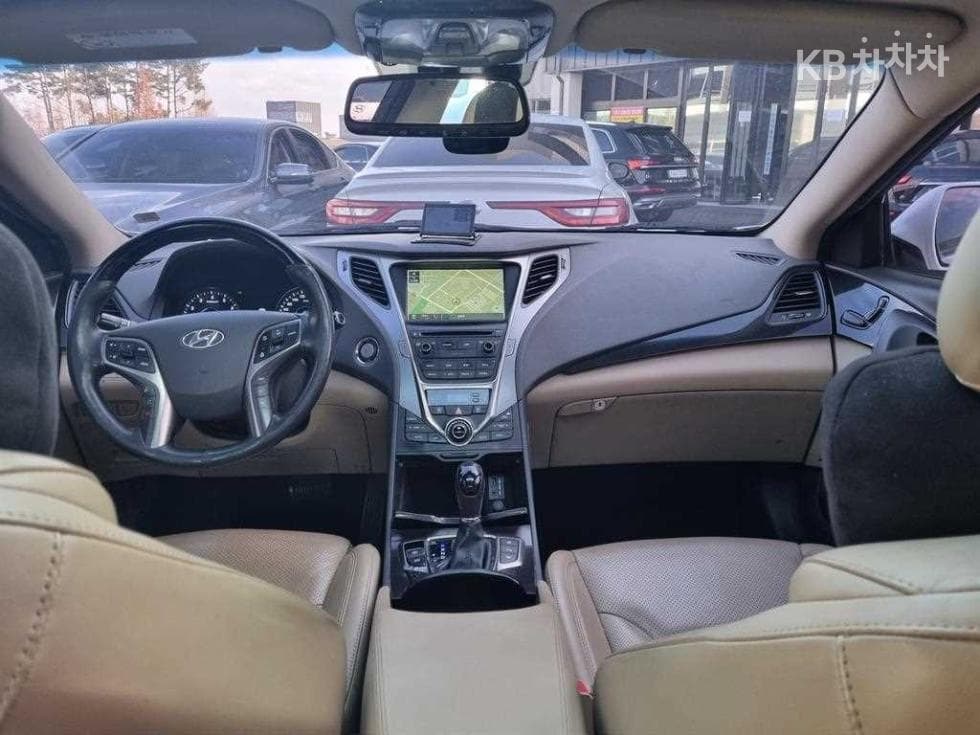 Hyundai Grandeur (Azera)HGLPG HG300 Premium - 13