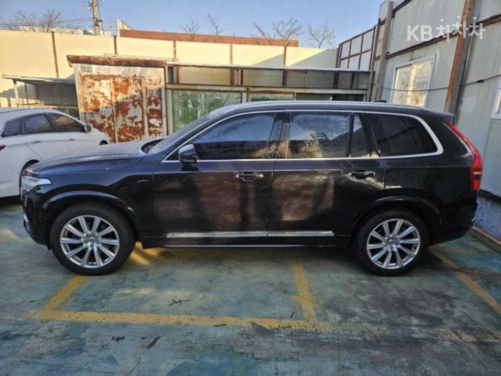 Volvo All New XC90T6 Inscription - 3