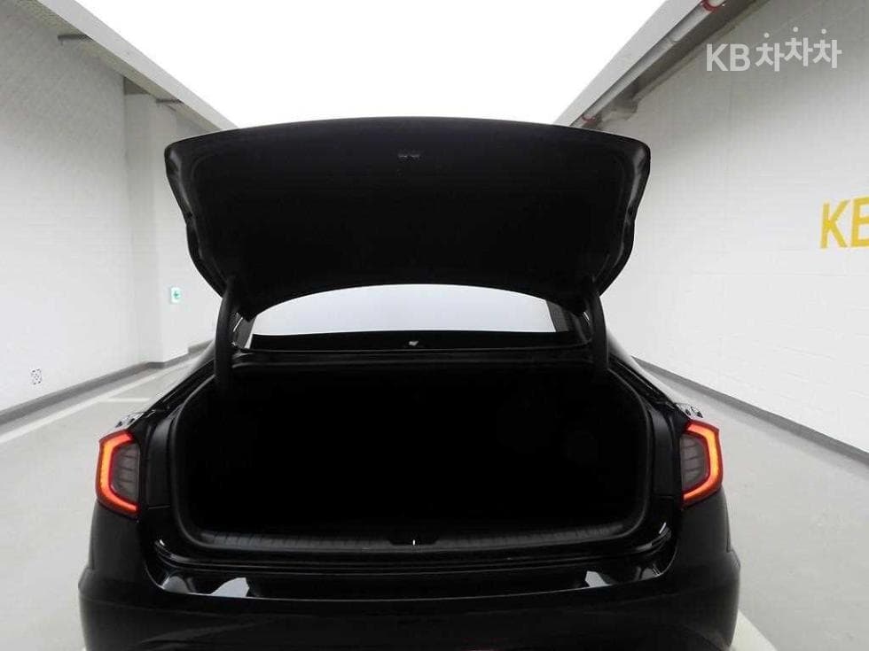 Hyundai Sonata (DN8)1.6 T Premium - 5