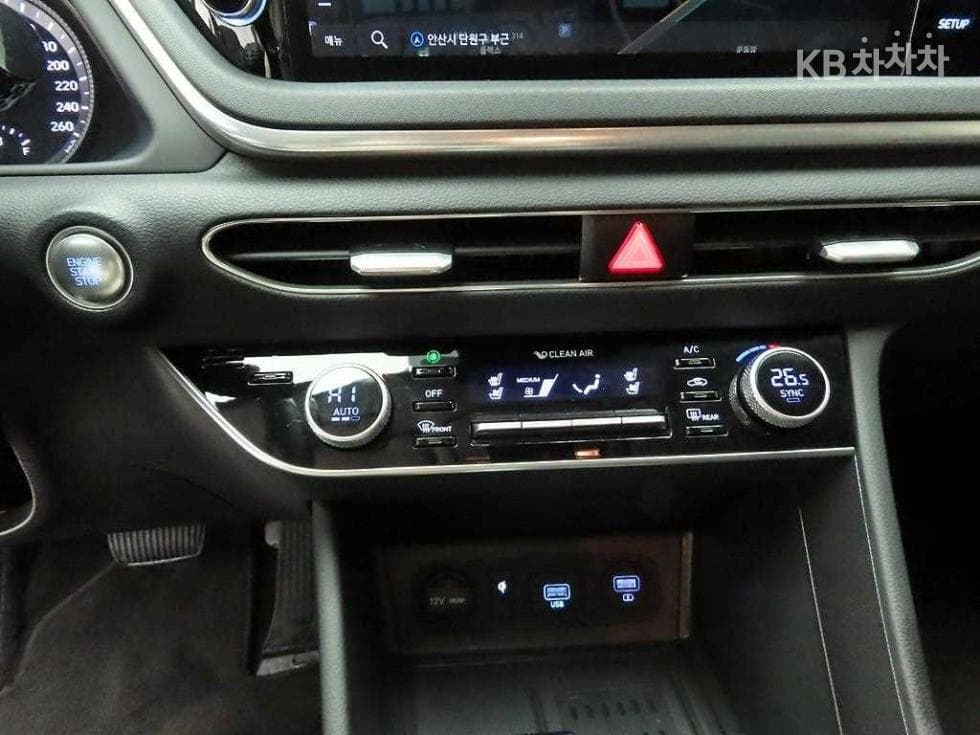 Hyundai Sonata (DN8)1.6 T Premium - 10