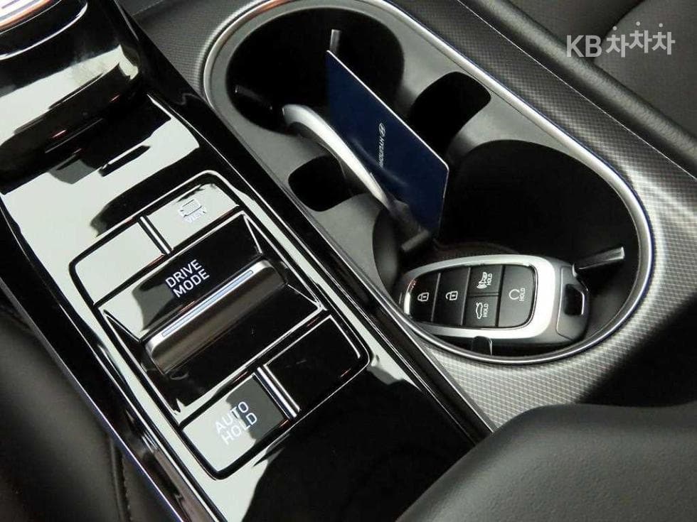 Hyundai Sonata (DN8)1.6 T Premium - 12