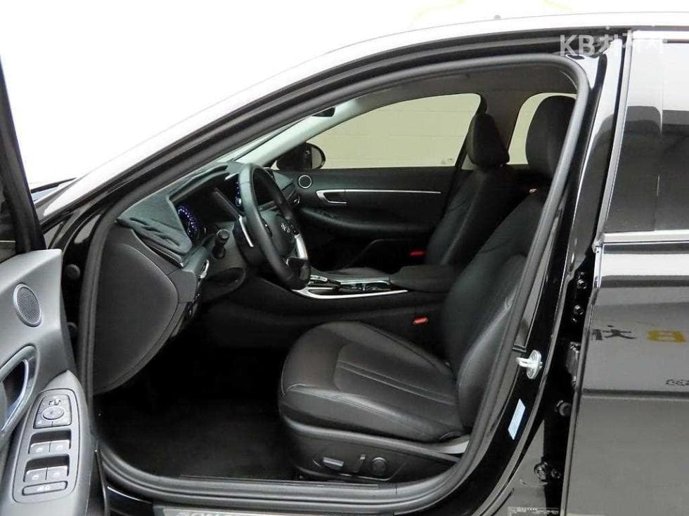 Hyundai Sonata (DN8)1.6 T Premium - 13