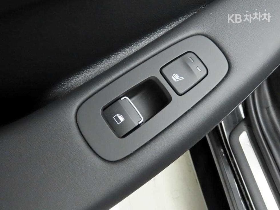 Hyundai Sonata (DN8)1.6 T Premium - 16