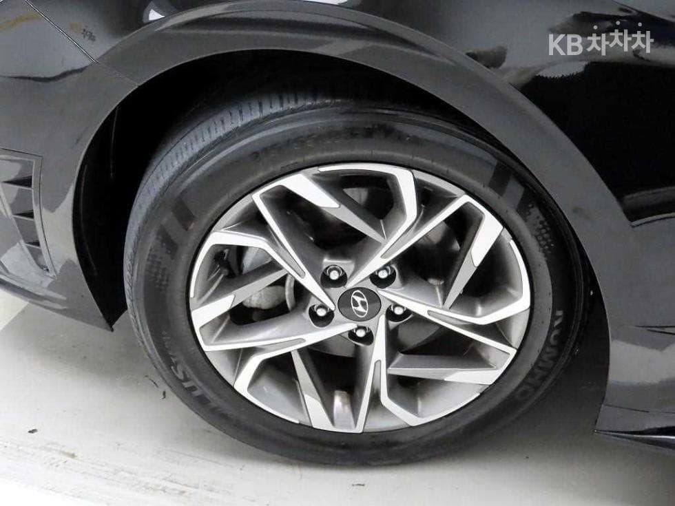 Hyundai Sonata (DN8)1.6 T Premium - 19