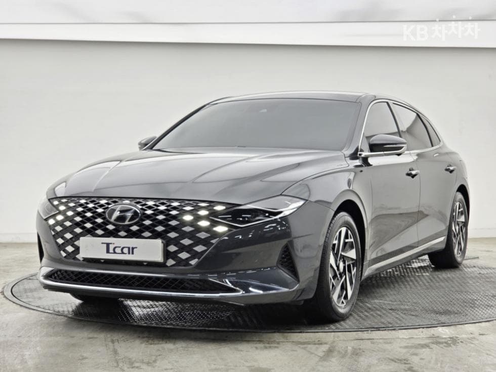 Hyundai The New (facelift) Grandeur (Azera) Hybrid 2.4 Premium - Image 1