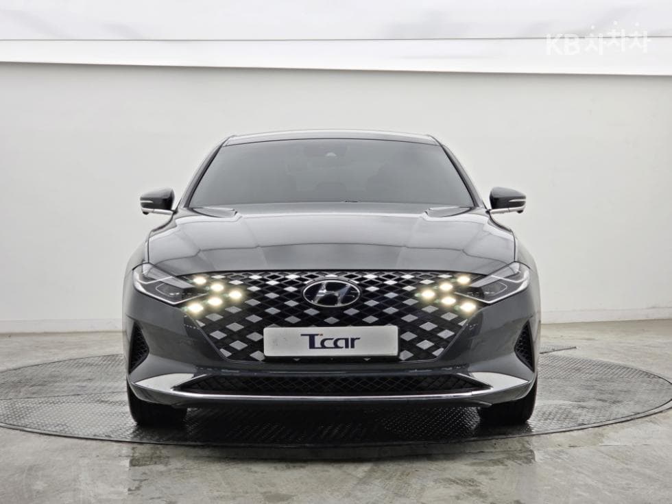 Hyundai The New (facelift) Grandeur (Azera) Hybrid2.4 Premium - 4