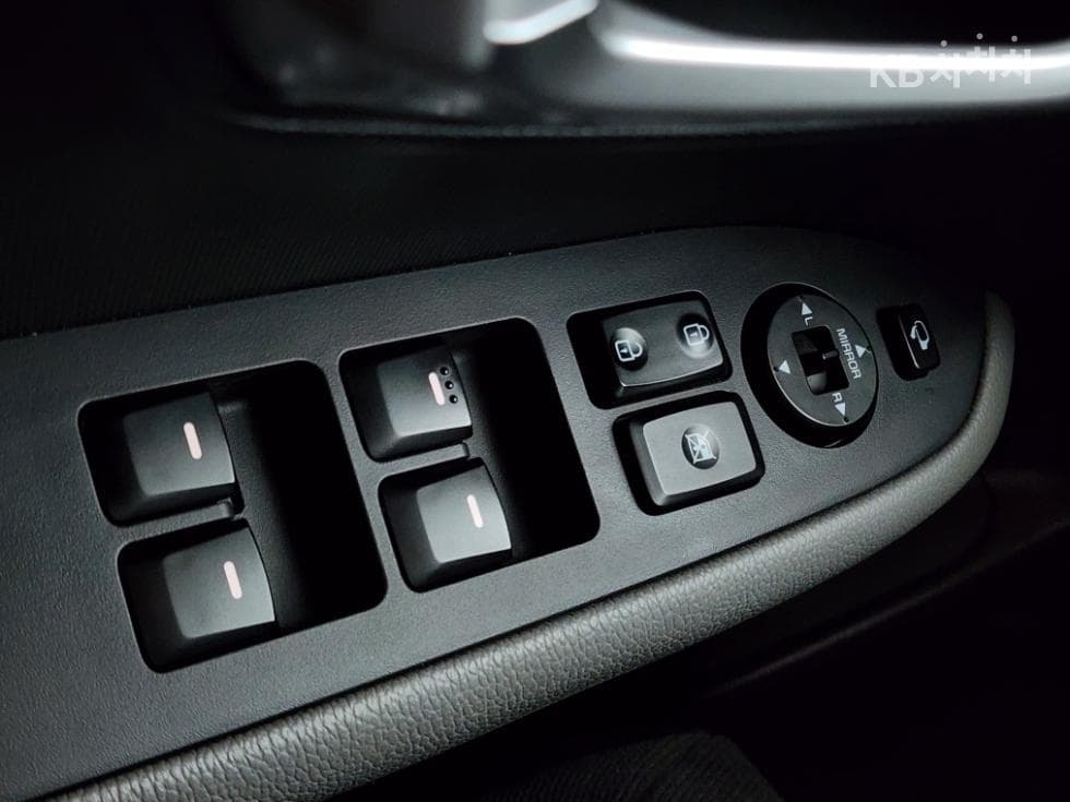 Kia The New (facelift) Ray (van)1.0 Gasoline Standard - 12