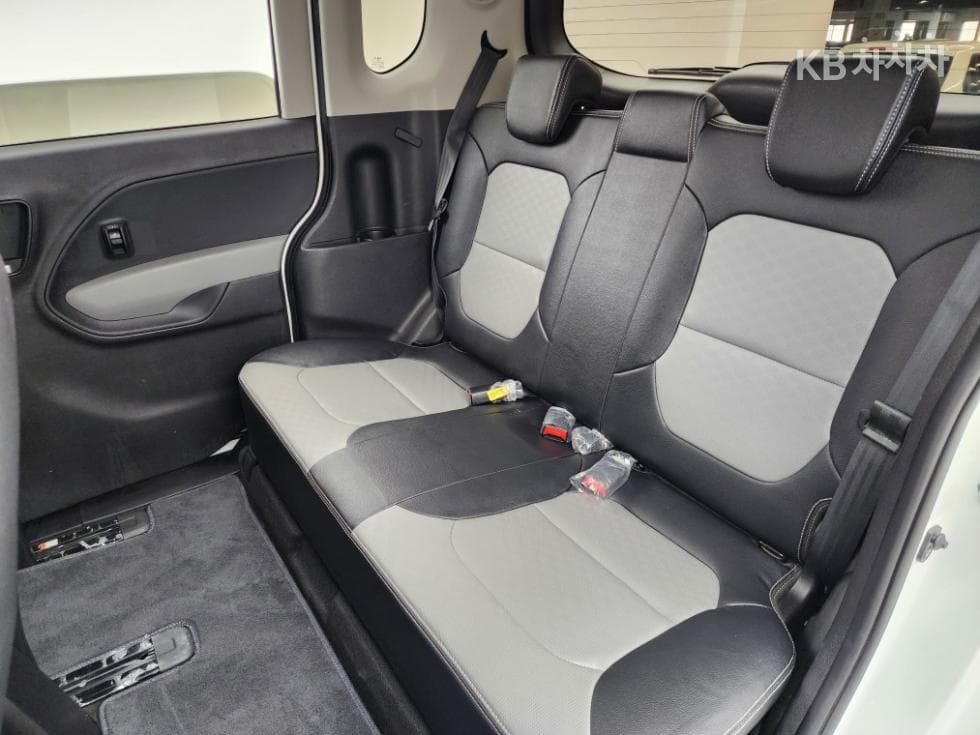 Kia The New (facelift) Ray (van)1.0 Gasoline Standard - 15