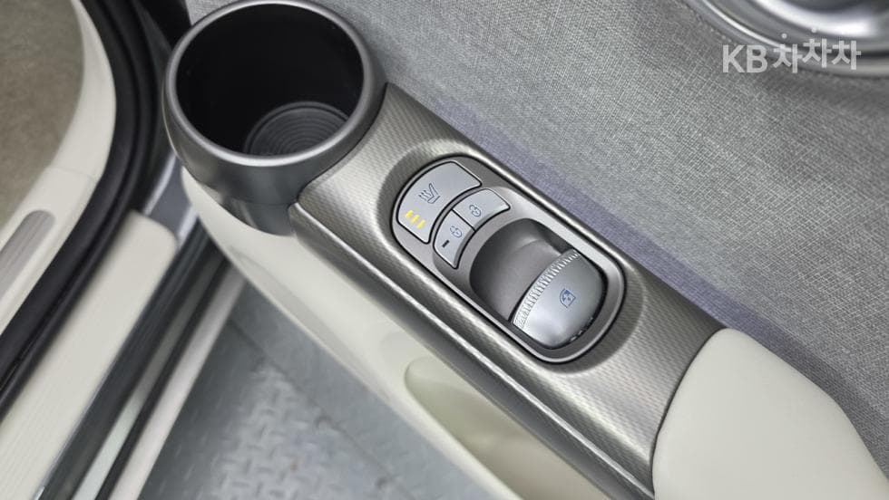 Genesis GV60Standard 2WD Standard - 9