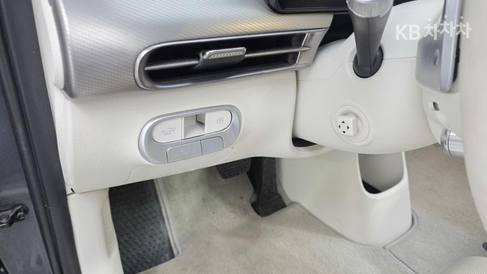 Genesis GV60Standard 2WD Standard - 18