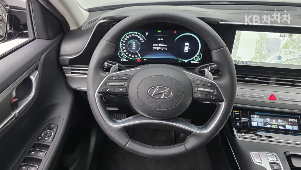 Hyundai The New (facelift) Grandeur (Azera) Hybrid2.4 Premium - 12