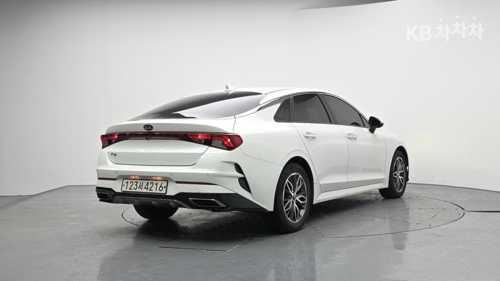 Kia K5 3rd Gen2.0 Gasoline Prestige - 2