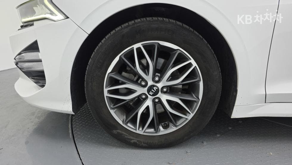Kia K5 3rd Gen2.0 Gasoline Prestige - 13