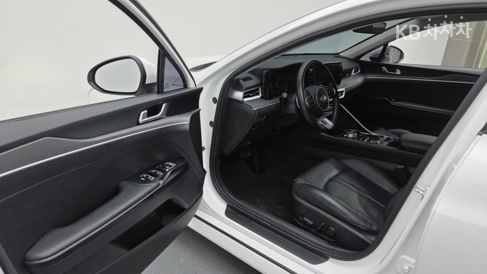 Kia K5 3rd Gen2.0 Gasoline Prestige - 18