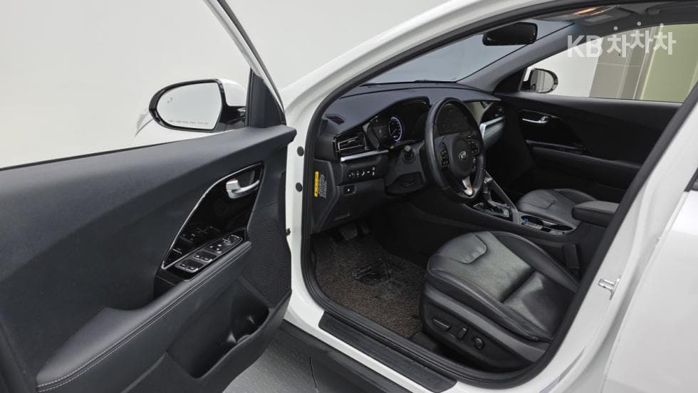 Kia The New (facelift) Niro1.6 HEV Prestige - 13