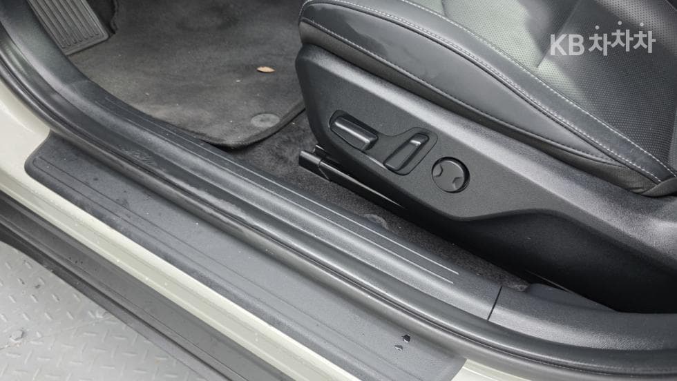 Kia EV6롱 레Seater지 2WD Air - 16