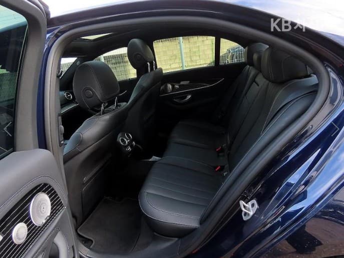 Mercedes-Benz E-Клас (W213)E450 4MATIC EXCLUSIVE - 6