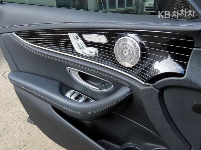 Mercedes-Benz E-Клас (W213)E450 4MATIC EXCLUSIVE - 12