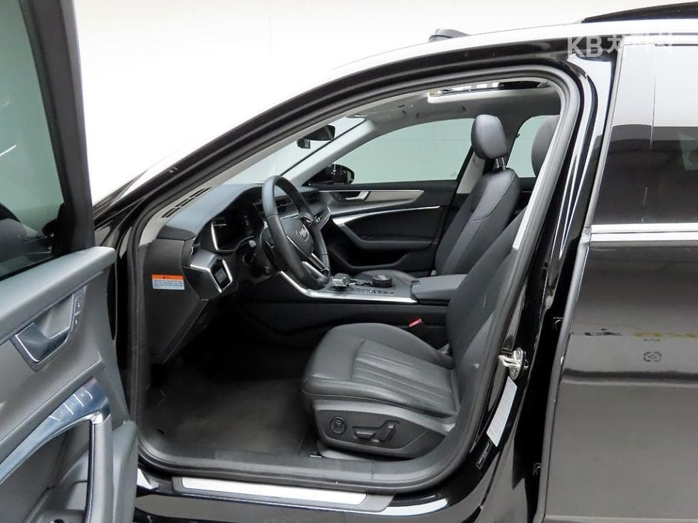 Audi A6(C8)45 TFSI Standard - 12