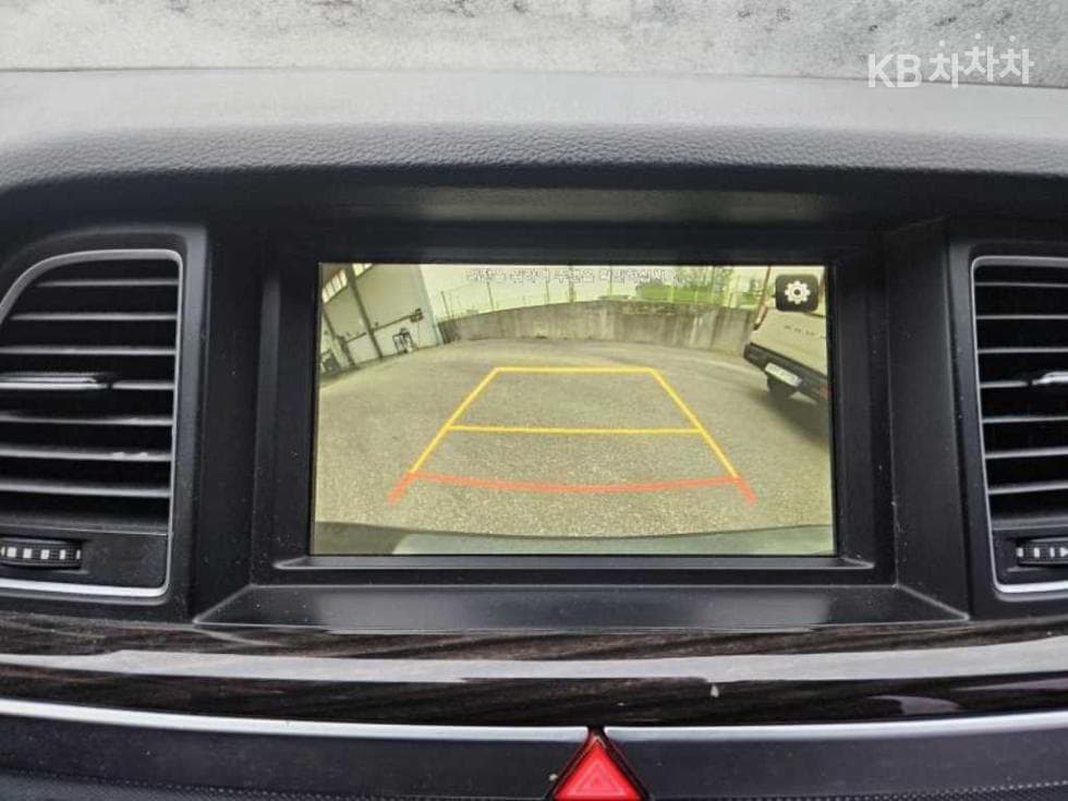 Genesis G803.3 GDI Luxury - 9