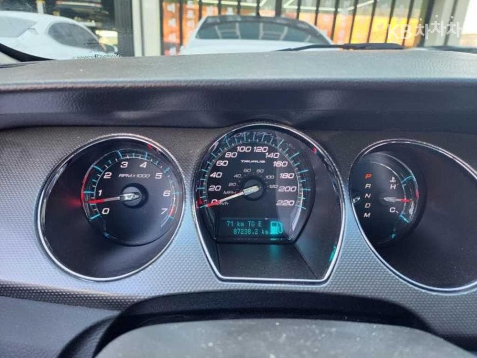 Ford New토러스3.5 SEL - 10
