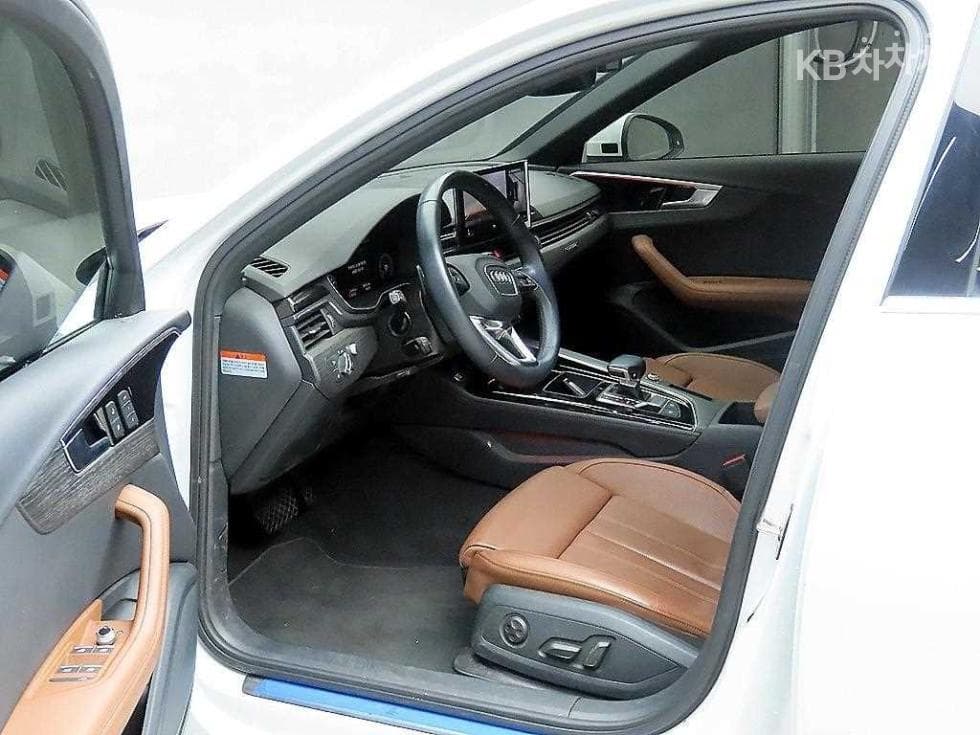 Ауди A4 (B9)45 TFSI Quattro Premium - 5