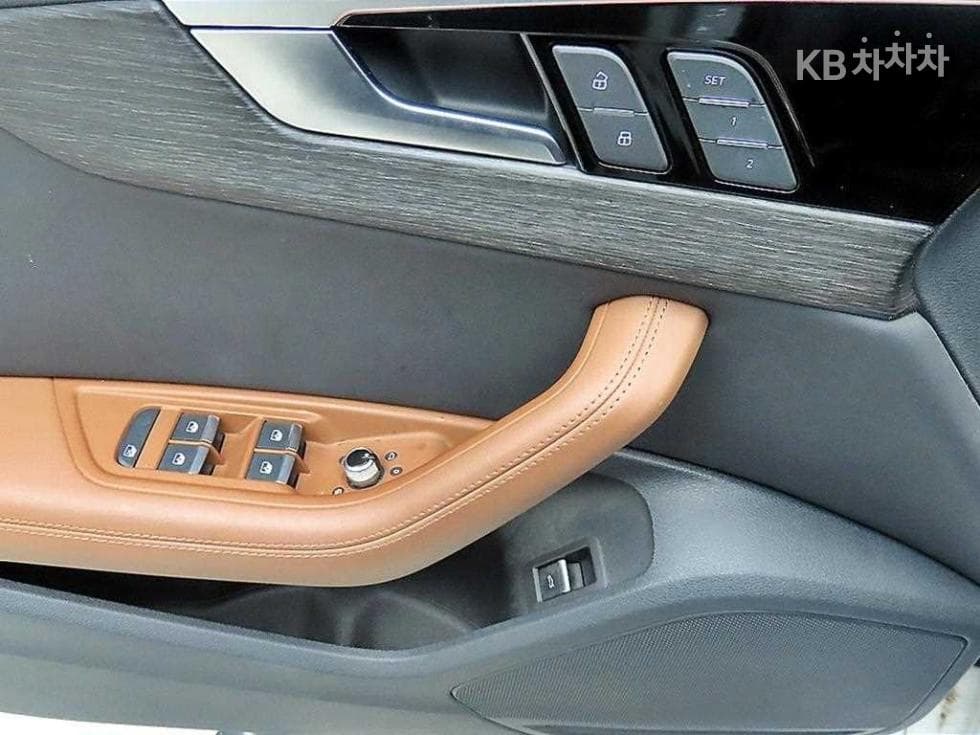 Ауди A4 (B9)45 TFSI Quattro Premium - 11