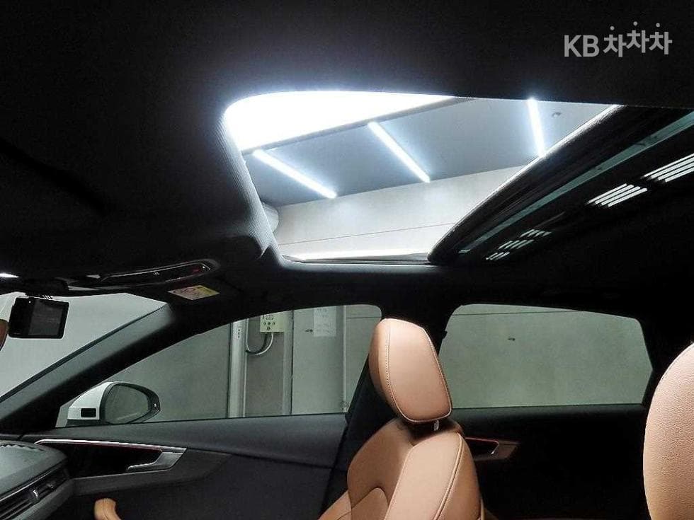 Ауди A4 (B9)45 TFSI Quattro Premium - 15
